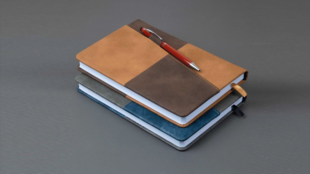 سررسید 1405 رقعی چرم دو تکه موناکو